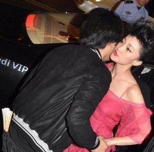 明星早期摸b在线视频,一场意外的网络风波