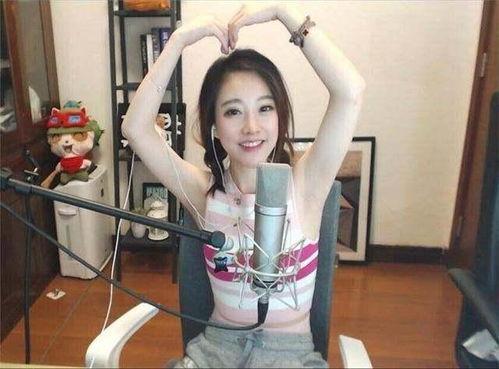 明星早期摸b在线视频,一场意外的网络风波